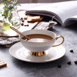 Fabbrica Italiana Rustico Dell'annata di Stile Bordo In Oro Bianco Tazza e Piattino Fine Bone China Insieme della Tazza di Caffè di Ceramica Turco per la Cerimonia Nuziale - Product Image 2