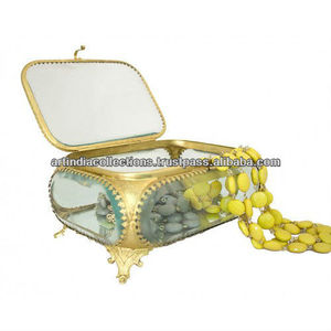Boîte à bijoux en laiton et verre de luxe pour le stockage et la décoration - Product Image 1