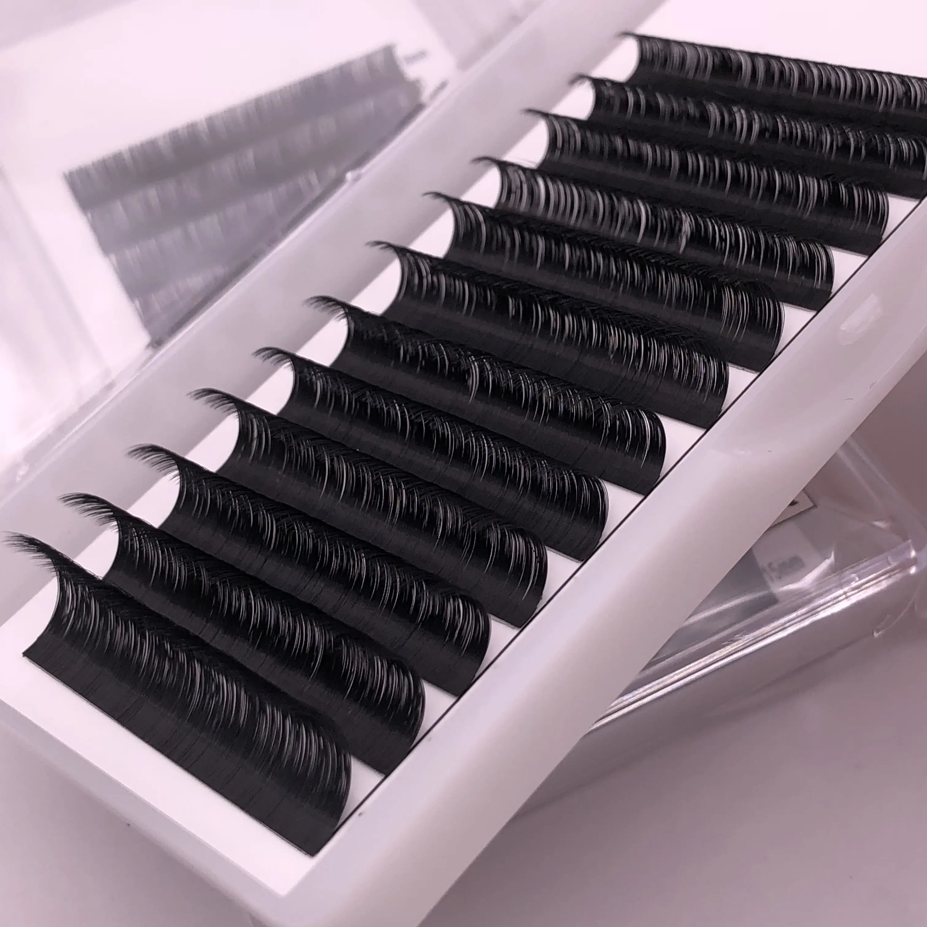 New Arrival Top Quality Volume Lashes Korean Pbt Makeup Tool Fake Eyelashes Synthetic Silk Flat Eyelash Extension 
