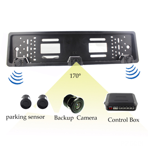 Cámara de visión trasera de coche 3 en 1 con montaje de matrícula europea con sensor de aparcamiento y luz numérica - Product Image 5