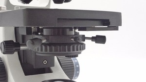OPTO-EDU A12.1303-M 사중 Nosepiece 임상 광학 현미경 - Product Image 6