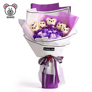 Ramo de flores de oso de peluche para San Valentín, juguete rosa de peluche de baja MOQ para boda, hecho a mano - Product Image 4