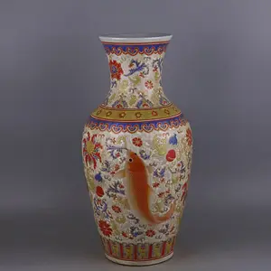 Qing Dynastie Jingdezhen Famille Rose elegante Fisch muster Keramik vase mit Qianlong Mark