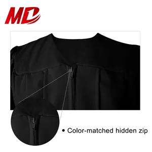 Mat Polyester Manches Ouvertes Couleurs Disponibles Graduation Cap et Robe Avec Gland