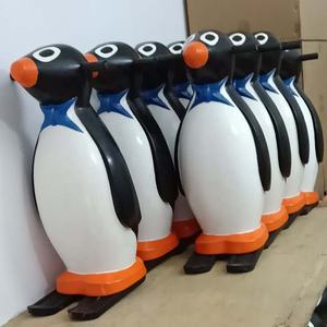 Équipement de patinoire personnalisé résistant au froid résistant à l'usure Pingouins patins à glace aide animaux assistant de patinage sur glace pour patinoire - Product Image 3