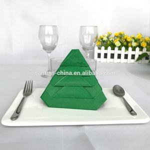 Serviettes jetables imprimées en forme d'arbre de Noël, <span class=keywords><strong>pré</strong></span>-pliées, de haute qualité, en papier Santian 3 plis, vente chaude - Product Image 4