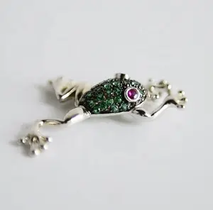 Personalizzato 925 sterling silver fashion fine jewelry simulazione frog prince crystal charms ciondolo all'ingrosso