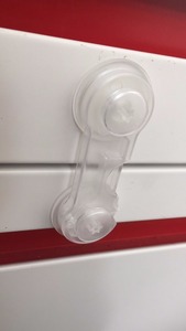 Bán Chạy Chốt Khóa Trong Suốt Cạnh Nhau An Toàn Cho Trẻ Em Cửa Tủ Tủ Lạnh Hộp Ngăn Kéo Tủ Lạnh - Product Image 4