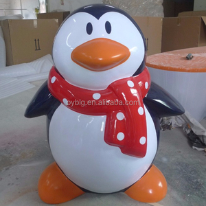 Outdoor Glasvezel Pinguïn Standbeeld Voor Kerstdecoratie - Product Image 3