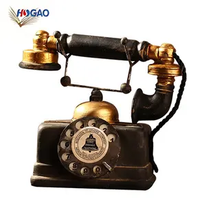 Toptan amerikan ev loft kahve oturma odası pencere dekorasyonu polyresin zanaat doğuş figürleri vintage reçine telefon modeli