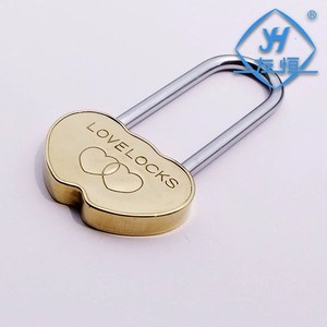 Candado de corazón doble con cerradura de amor de latón macizo - Product Image 4