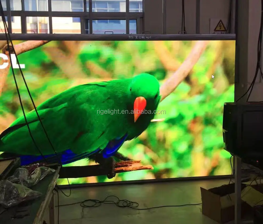 High resolution brightness P10 full color outdoor LED display screen