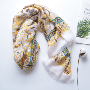 All'ingrosso 2018 ultima sciarpa di cotone Malaysia moda foglia gialla stampa morbida scialle lungo Malaysia con nappa - Product Image 2