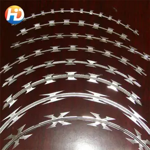 Lage Prijs Concertina Razor Wire Pricefencing Soort Scheermes Prikkeldraad Hekwerk Bto-22 30 Cbt-60 65 Fabriek