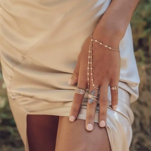 Wedding engagment gioielli europeo donne catena della mano di modo della cz stazione di dichiarazione oro argento placcato cz braccialetto schiavo