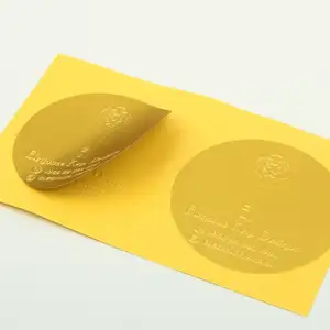 Factory Direct Price Benutzer definierter Markenname Logo 3D geprägtes Formteil Selbst klebende glänzende goldene Papier aufkleber