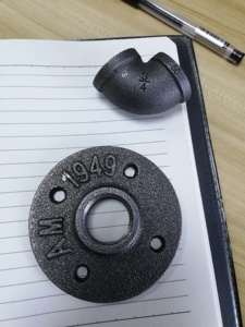 Mặt Bích Sàn Ống Sắt Dễ Uốn Màu Đen Ren 1/2 Và 3/4 Inch Cho Đồ Nội Thất Mặt Bích Sàn Bằng Gang Đúc - Product Image 6