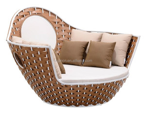 Meubles de <span class=keywords><strong>salon</strong></span> multi-usages de style <span class=keywords><strong>exotique</strong></span> pour le patio Canapé-lit extérieur large en plastique rotin tissé empilable - Product Image 4