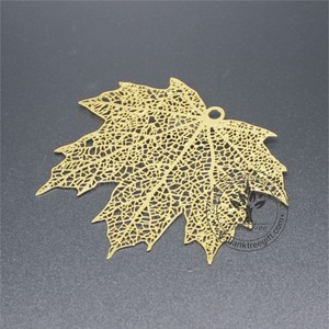 Signet en laiton plaqué or découpé sur mesure en forme de <span class=keywords><strong>feuille</strong></span>, en métal et avec technique de gravure - Product Image 3