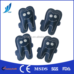 Customzied <span class=keywords><strong>en</strong></span> forma de dientes Suave tela de Nylon <span class=keywords><strong>Gel</strong></span> caliente compresa fría - Product Image 4