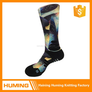Venta caliente para hombre de punto <span class=keywords><strong>sin</strong></span> costuras vivos colores de impresión personalizada calcetín - Product Image 1