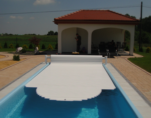 <span class=keywords><strong>Couverture</strong></span> de piscines rétractable en PVC, outil de sécurité <span class=keywords><strong>pour</strong></span> les enfants, pièce en polycarbonate <span class=keywords><strong>automatique</strong></span> de haute qualité <span class=keywords><strong>pour</strong></span> les animaux - Product Image 6