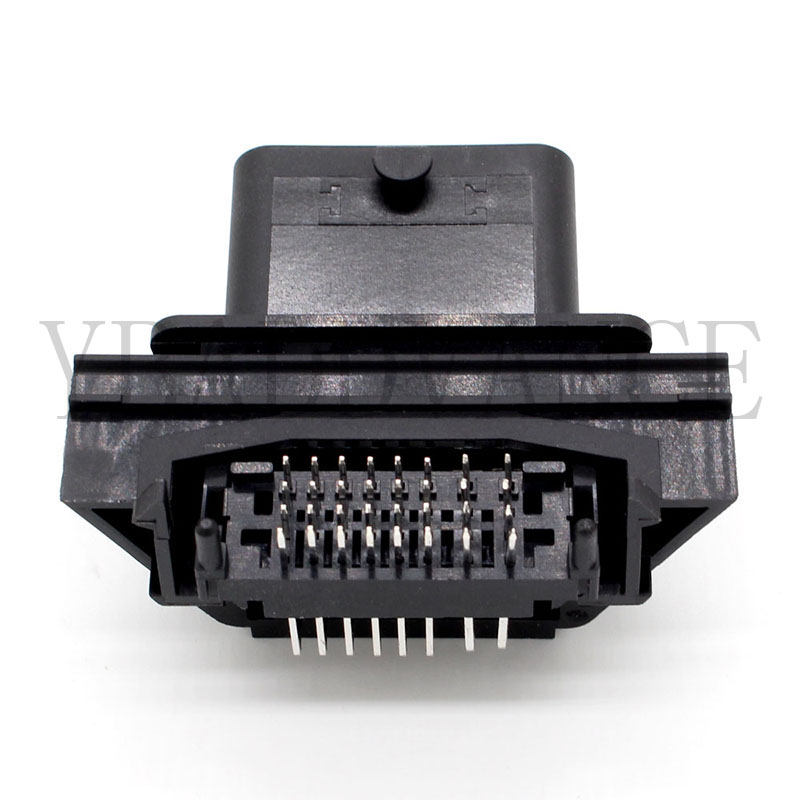64334-0100 CMC Series ECU 4 Row 32 Pin Molex Connector