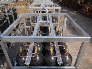 SEFIC marka dikişsiz çelik oksijen gaz tüpü ile kafes/raf - Product Image 6