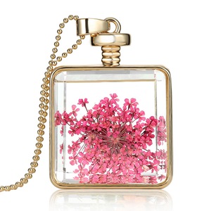 Medallón de cristal cuadrado para aromaterapia, colgante de oro de 18K, flor seca para niñas y mujeres, collar para regalo de San Valentín - Product Image 2