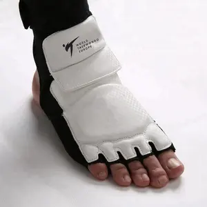 WT aprobado Karate entrenamiento MMA TKD Taekwondo EVA pie Protector de calcetines patada almohadillas