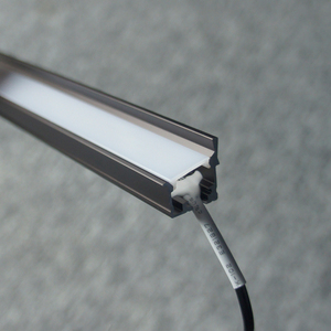 A2208 luz suave incluso brillante <span class=keywords><strong>hacia</strong></span> el armario interior Sensor de movimiento interruptor diferente Color empotrado armario Led tira de luz - Product Image 2