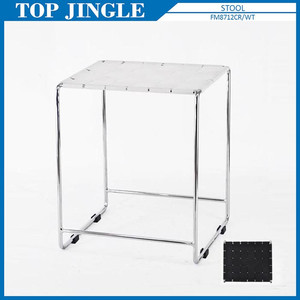 เก้าอี้อาบน้ำเดี่ยวทำจากลวดเส้นแฟนซีพร้อมเบาะรองนั่งสาน - Product Image 1