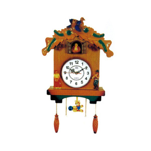 Reloj de Pared Blanco Cuco de 24 Horas con Péndulo Oscilante (TS20) - Product Image 4