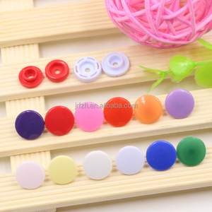 Amarillo T3 T5 T8 POM Sujetadores de botón a presión de plástico con estilo de vástago para ropa de bebé Cuentas Decoración Técnicas de chapado - Product Image 3