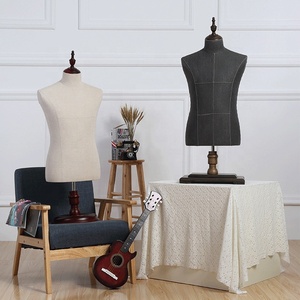 Maniquí de torso de <span class=keywords><strong>busto</strong></span> con forma de vestido de <span class=keywords><strong>hombre</strong></span> envuelto en tela para boutique de negocios con brazos de madera - Product Image 2