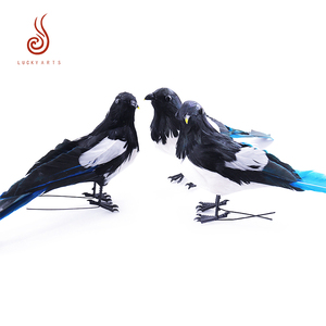 Haute qualité pas cher en gros artificielle <span class=keywords><strong>plume</strong></span> <span class=keywords><strong>plume</strong></span> d'oiseau <span class=keywords><strong>pie</strong></span> pour la décoration - Product Image 5