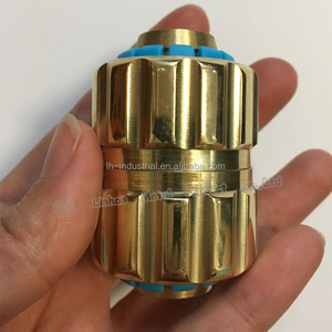 Nouveau <span class=keywords><strong>tuyau</strong></span> <span class=keywords><strong>d</strong></span>'<span class=keywords><strong>arrosage</strong></span> connecteur <span class=keywords><strong>pour</strong></span> <span class=keywords><strong>automatique</strong></span> en laiton jardin robinet - Product Image 1