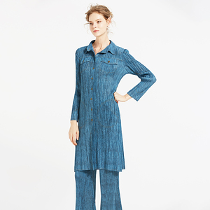 Cappotto Demin pieghettato sottile a maniche lunghe borsa Opp moda donna di alta qualità 100% poliestere Plus Size <span class=keywords><strong>abbigliamento</strong></span> donna modello di stampa - Product Image 4