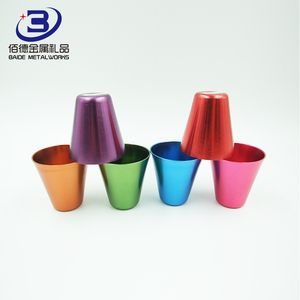 <span class=keywords><strong>Personnalisable</strong></span> peu coûteux produits en métal en forme de verre à liqueur - Product Image 1