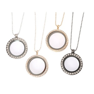 Bán Buôn Unisex Ảnh Bộ Nhớ Thủy Tinh Mề Đay Mặt Dây Chuyền Đồng Bằng Twist Vít Nổi Mề Đay Cho Vòng Cổ Quà Tặng Với Vật Liệu Hợp Kim - Product Image 1