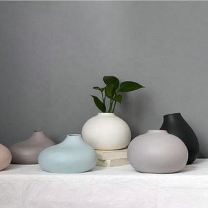 Vasi da Tavolo Moderni <span class=keywords><strong>in</strong></span> Porcellana Bianca con Smalto Opaco, Forma Irregolare, Eco-Friendly, per Decorazioni Matrimoniali, Vendita all'Ingrosso YBH - Product Image 2