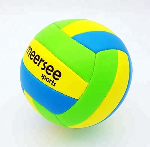 Mini ballon <span class=keywords><strong>de</strong></span> <span class=keywords><strong>volley</strong></span>-<span class=keywords><strong>ball</strong></span> en tissu doux cousu pour enfants, idéal pour les jeux promotionnels - Product Image 2