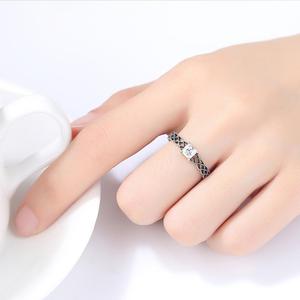 <span class=keywords><strong>Anello</strong></span> CZCITY Vintage in <span class=keywords><strong>Argento</strong></span> Sterling <span class=keywords><strong>925</strong></span> con Zirconia Cubica Nera Taglio Princess 5A - Product Image 3