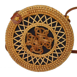 Bolso Hobo Redondo de Ratán Ahumado de Vietnam al por Mayor con Forro de Lino, Correa Individual y Cierre con Patrón para Mujer - Product Image 1