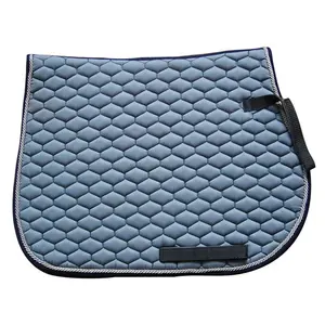 Coton tapis de selle de cheval sautant