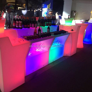 Nhựa <span class=keywords><strong>Led</strong></span> <span class=keywords><strong>Bar</strong></span> Counter Portable <span class=keywords><strong>Bar</strong></span> Counter Màu Rgb Thay Đổi Ngoài Trời Chiếu Sáng <span class=keywords><strong>Led</strong></span> Thanh Di Động - Product Image 2