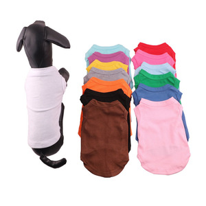 Vente en gros de vêtements pour animaux de compagnie printemps été multicolore couleur unie vêtements pour chiens gilet personnaliser blanc chat <span class=keywords><strong>chien</strong></span> chemises t-<span class=keywords><strong>shirt</strong></span> - Product Image 1