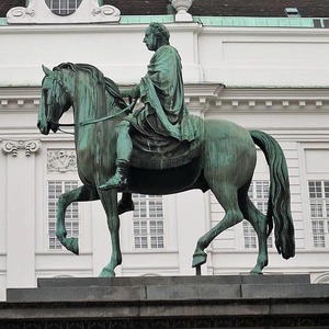 Guerrier en métal et cheval <span class=keywords><strong>de</strong></span> course sculpture <span class=keywords><strong>de</strong></span> <span class=keywords><strong>guerre</strong></span> <span class=keywords><strong>napoléon</strong></span> sur cheval sautant statue en bronze - Product Image 5