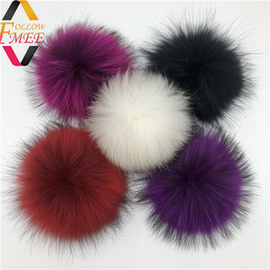 Pompons en <span class=keywords><strong>fourrure</strong></span> de raton laveur 15 cm boules de <span class=keywords><strong>fourrure</strong></span> pour bonnet bonnet tricoté et <span class=keywords><strong>porte</strong></span>-<span class=keywords><strong>clés</strong></span> et écharpes pompons en <span class=keywords><strong>fourrure</strong></span> <span class=keywords><strong>véritable</strong></span> - Product Image 3