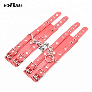Prix de gros Menottes <span class=keywords><strong>en</strong></span> cuir pour couples BDSM Sexy Bondage Gear Fétiche Menottes de retenue pour l'intimité - Product Image 2